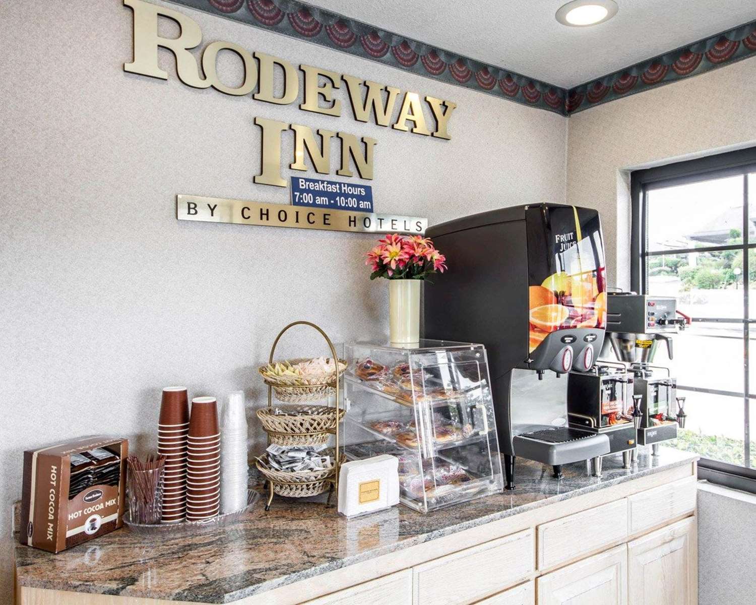Rodeway Inn Monterey Near Fairgrounds 20/21