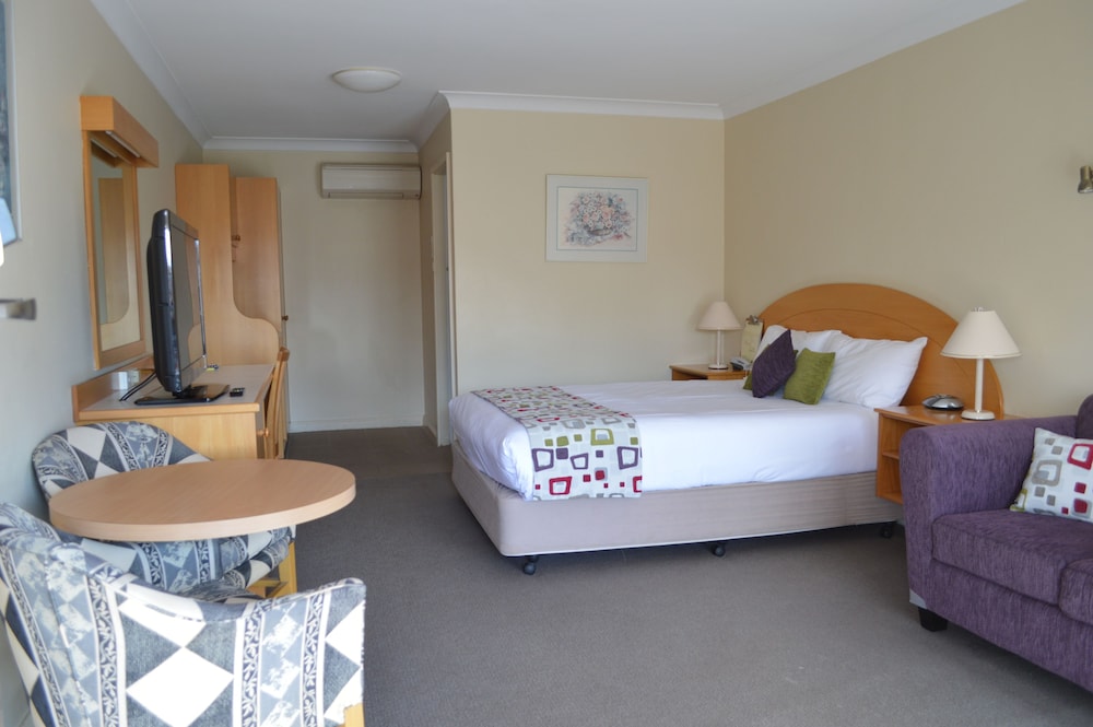 ibis Styles Orange 16/55