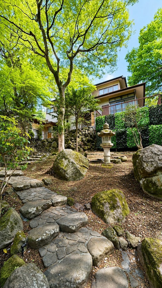 KUMO INN 41/50