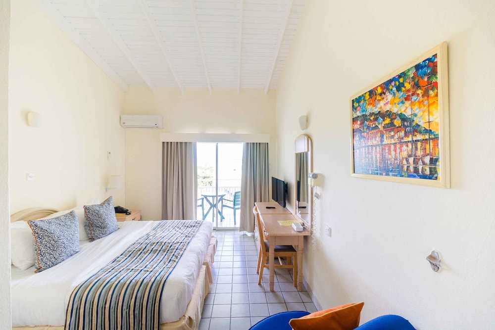 Siesta Hotel 20/75