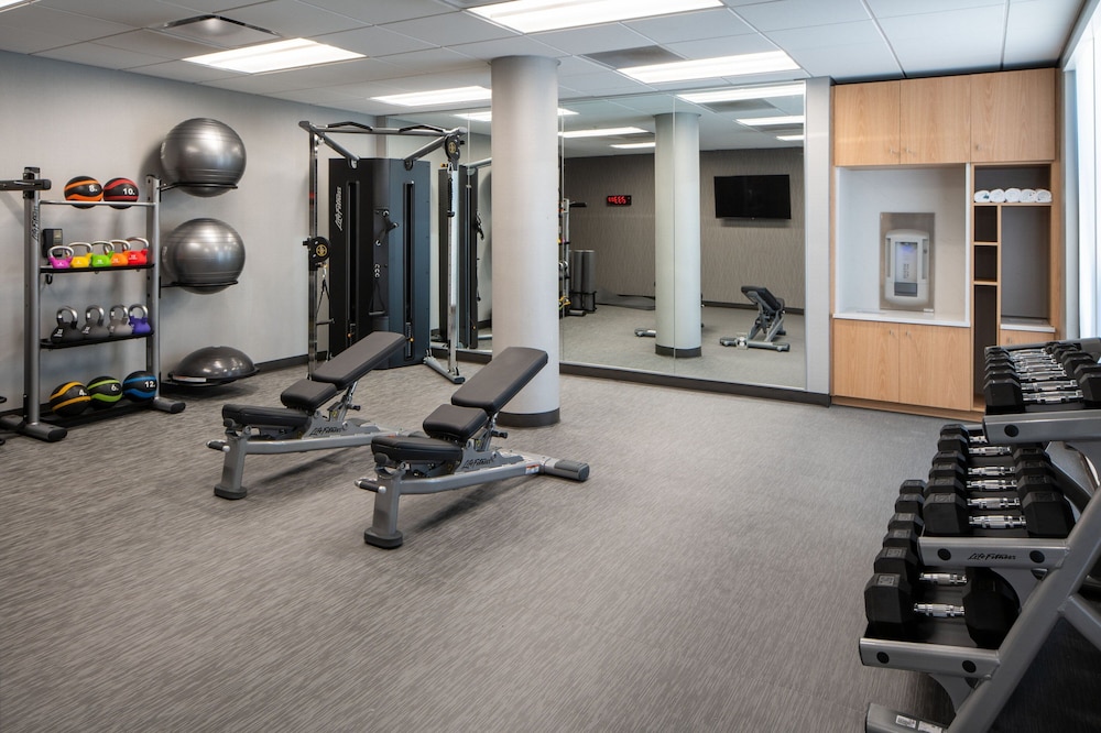 Courtyard By Marriott Decatur 21/50