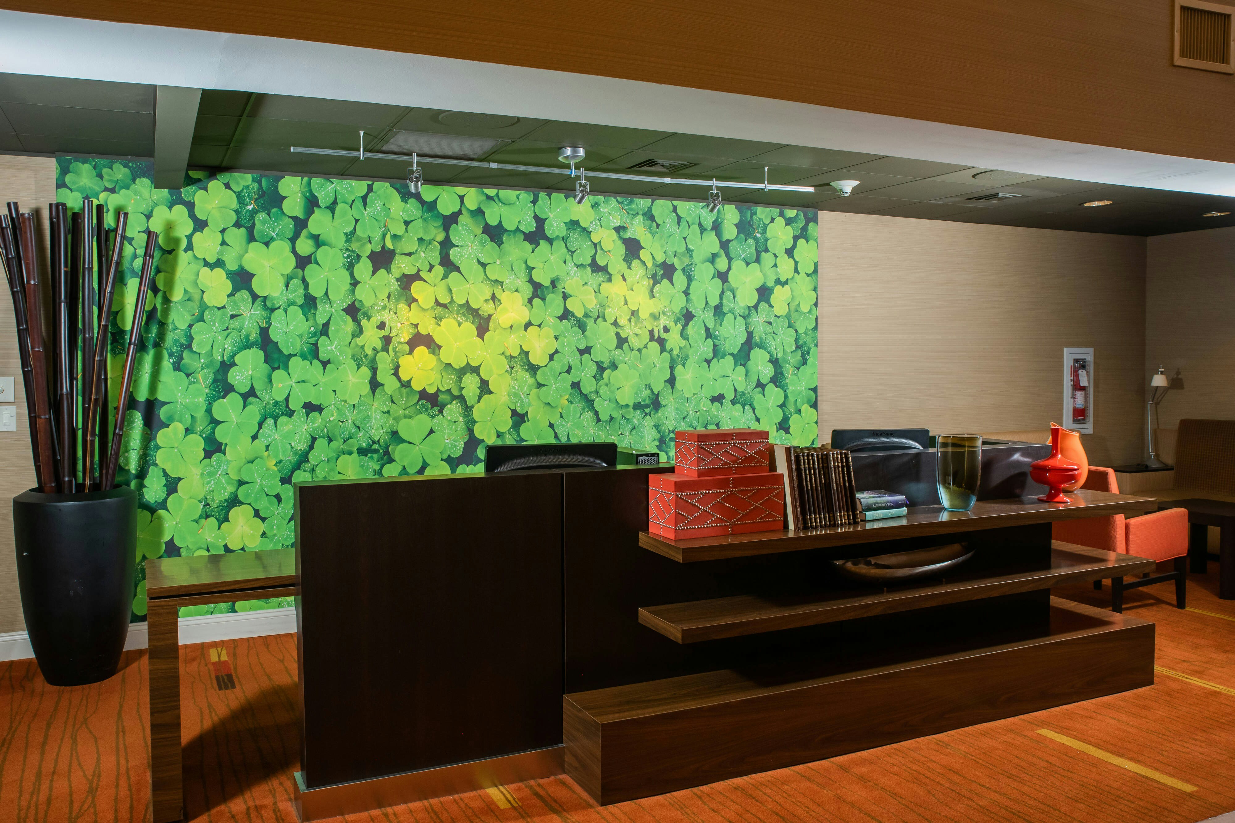 Courtyard by Marriott Erie Ambassador Conference Center 5/13