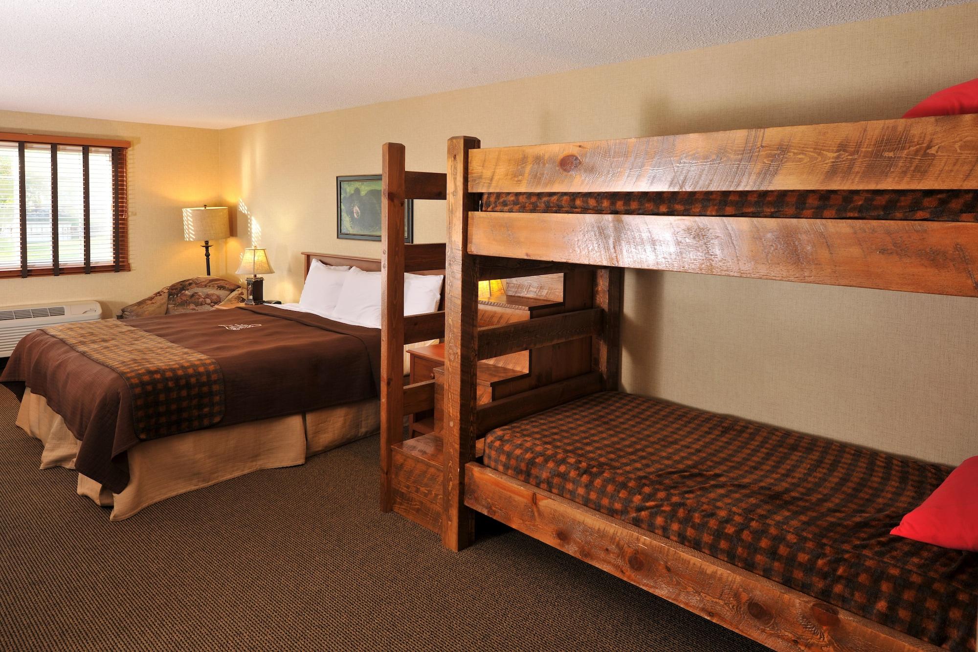 Boarders Inn & Suites by Cobblestone Hotels in Waukon 12/25