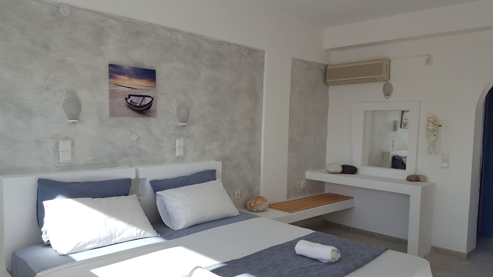 Lagada Beach Hotel 27/65