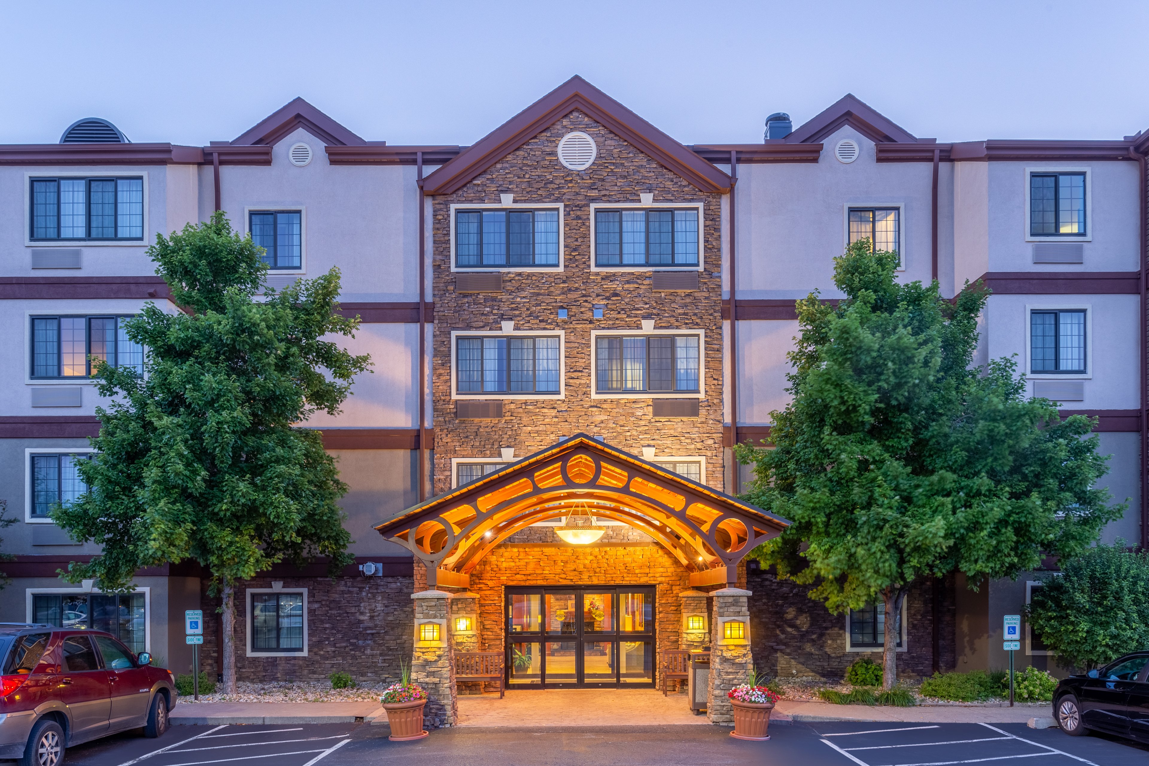 Staybridge Suites Davenport 4/64