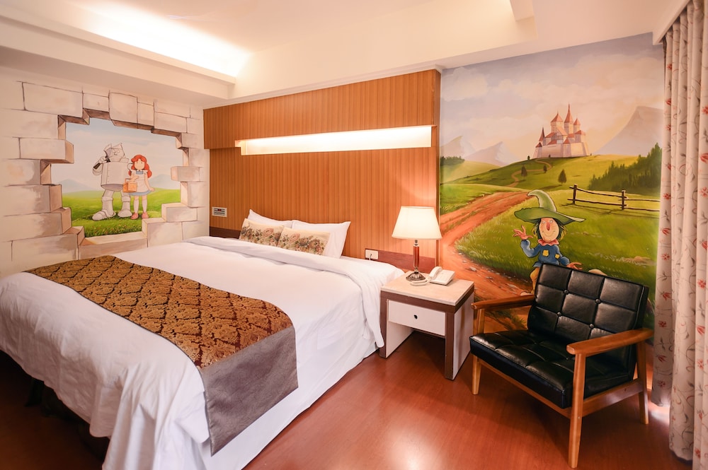 Waugh Den Hotel 20/61