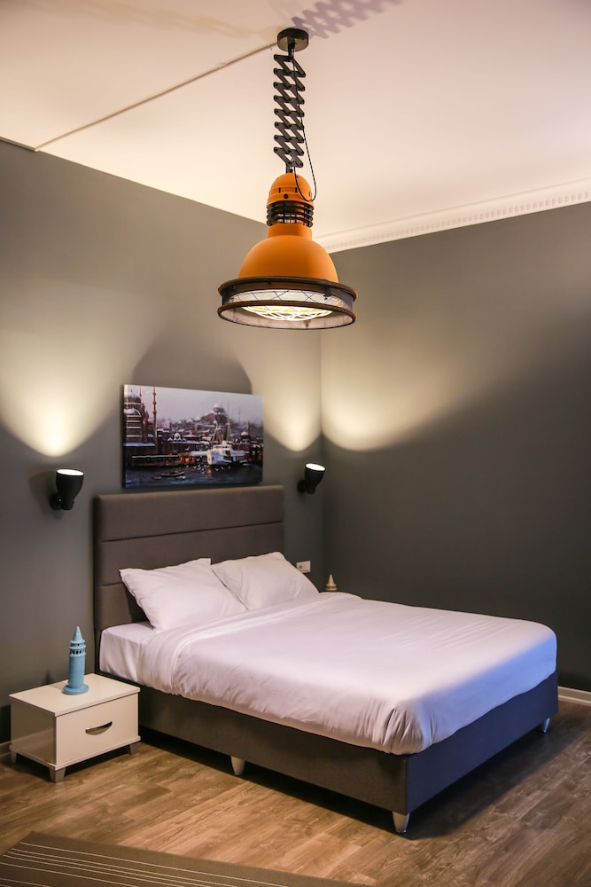 Flats Company - Karakoy Apartment 18/70
