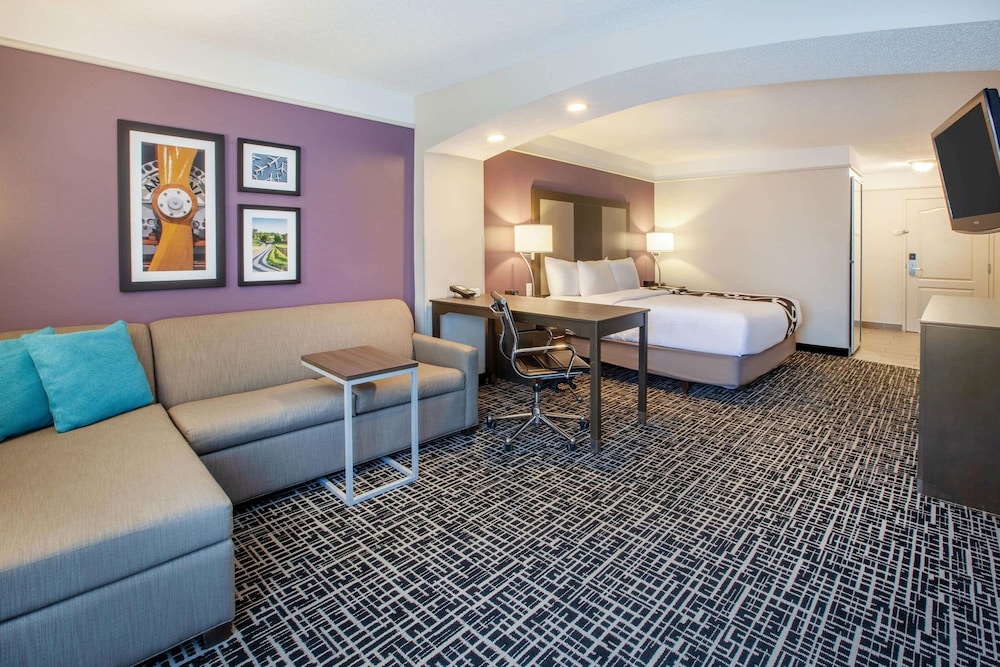 La Quinta Inn & Suites by Wyndham Cincinnati Airpt Florence 28/47