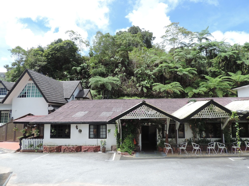 Cameronian Inn 5/69