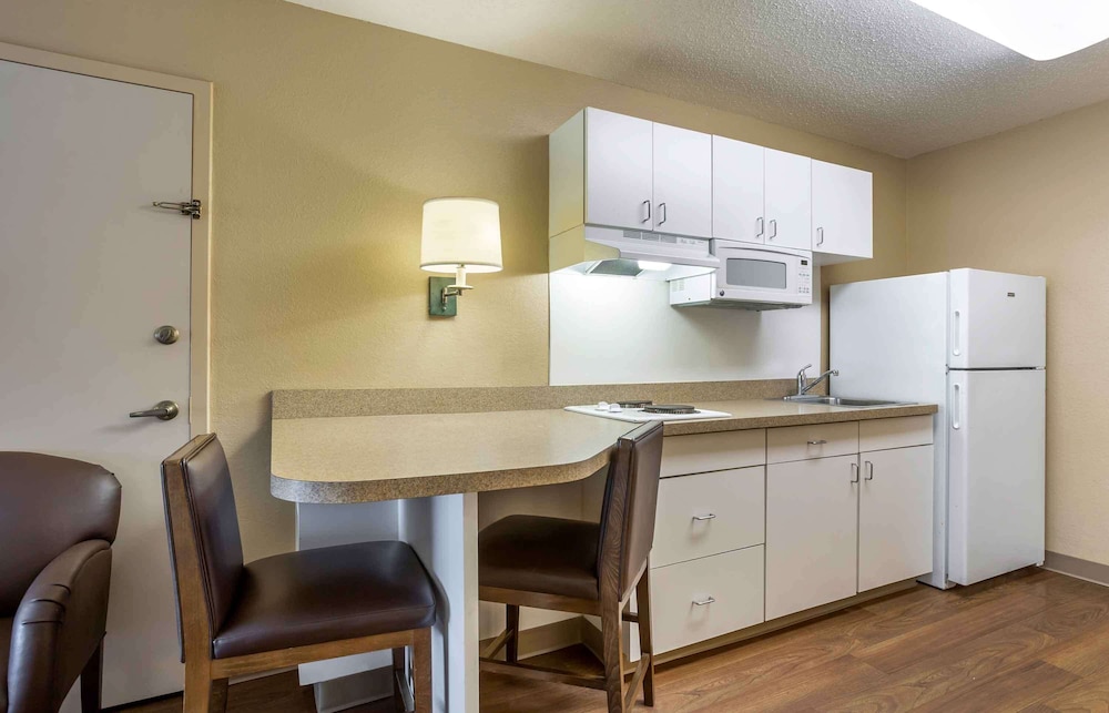 Extended Stay America Suites Norwalk Stamford 57/64