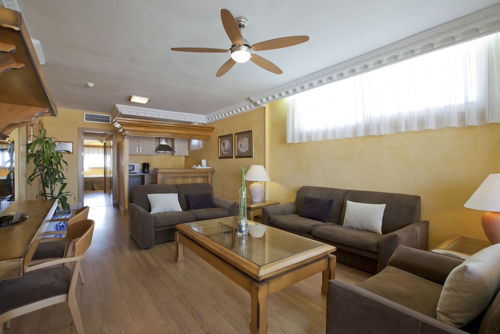 Playacapricho Hotel 38/50