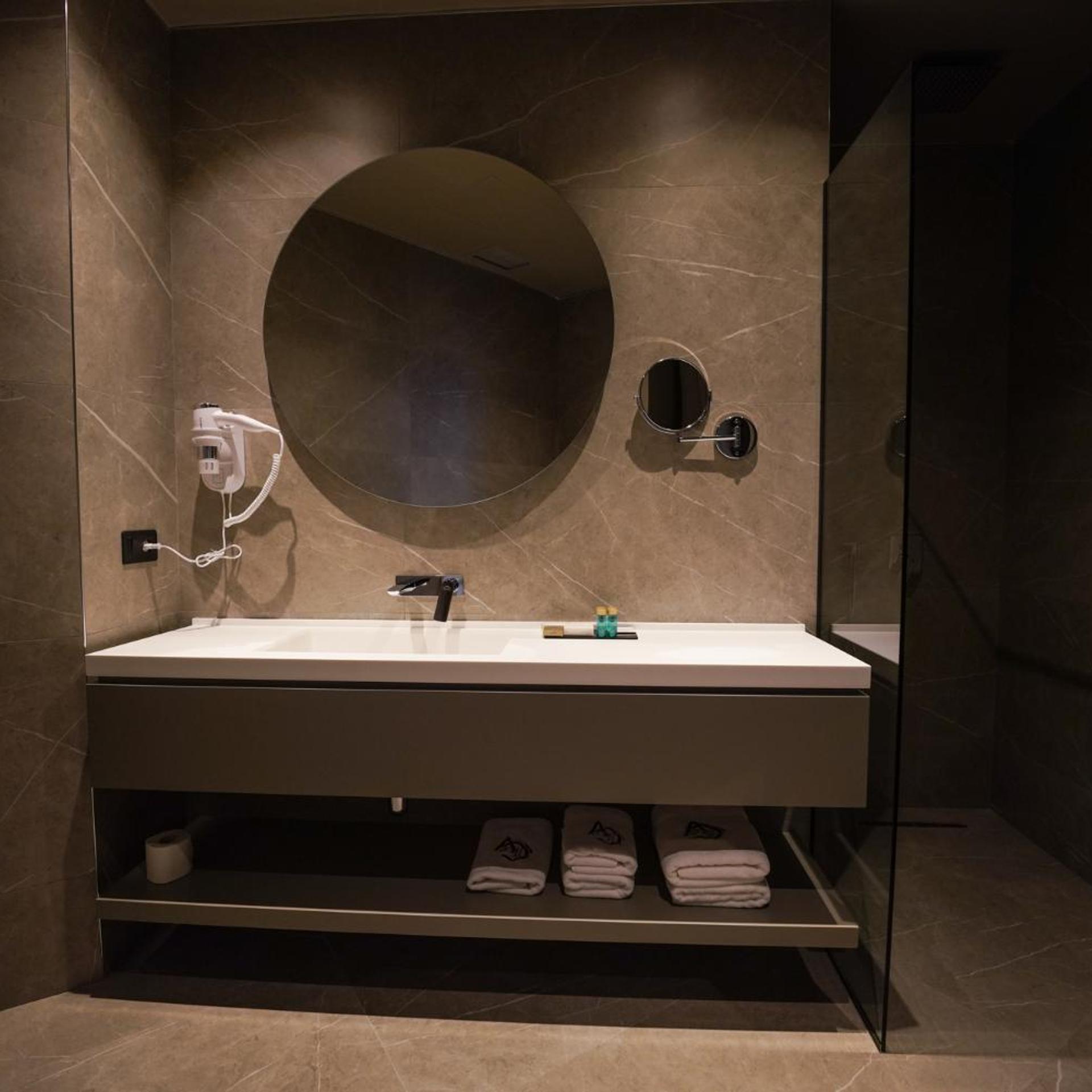 The Central View Boutique Hotel 57/58
