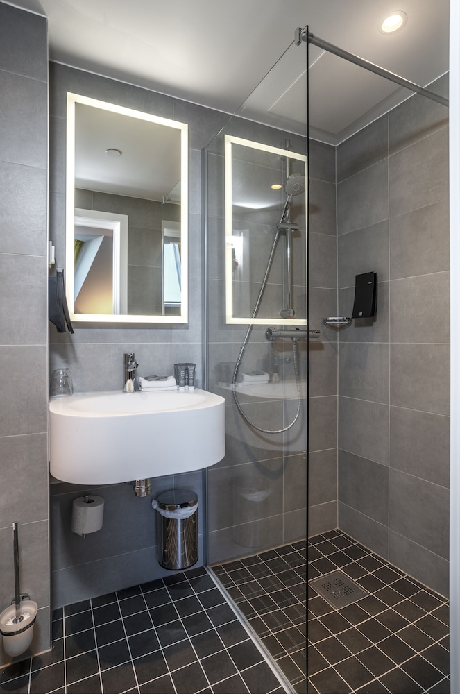 Thon Hotel Alesund 10/46