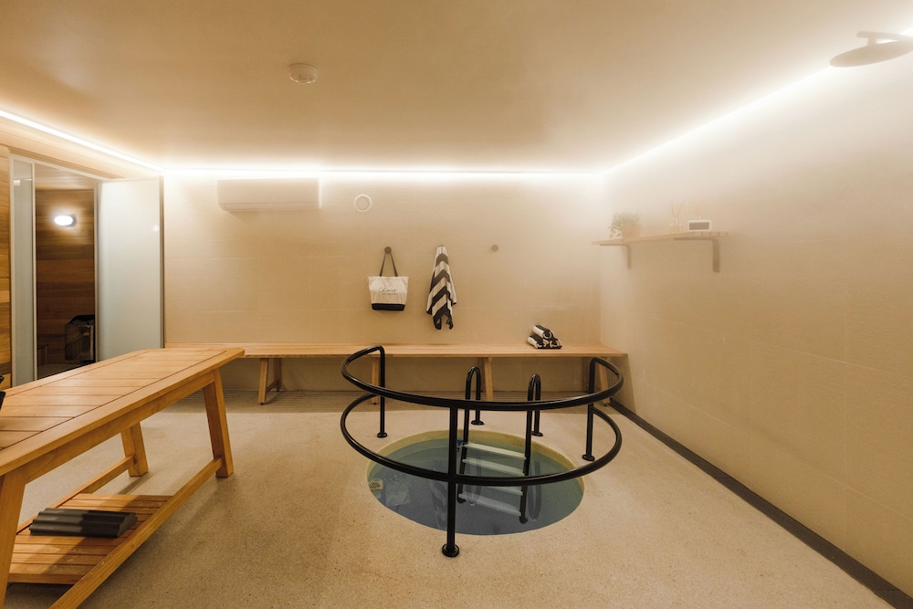 Chimes Spa Retreat 23/50
