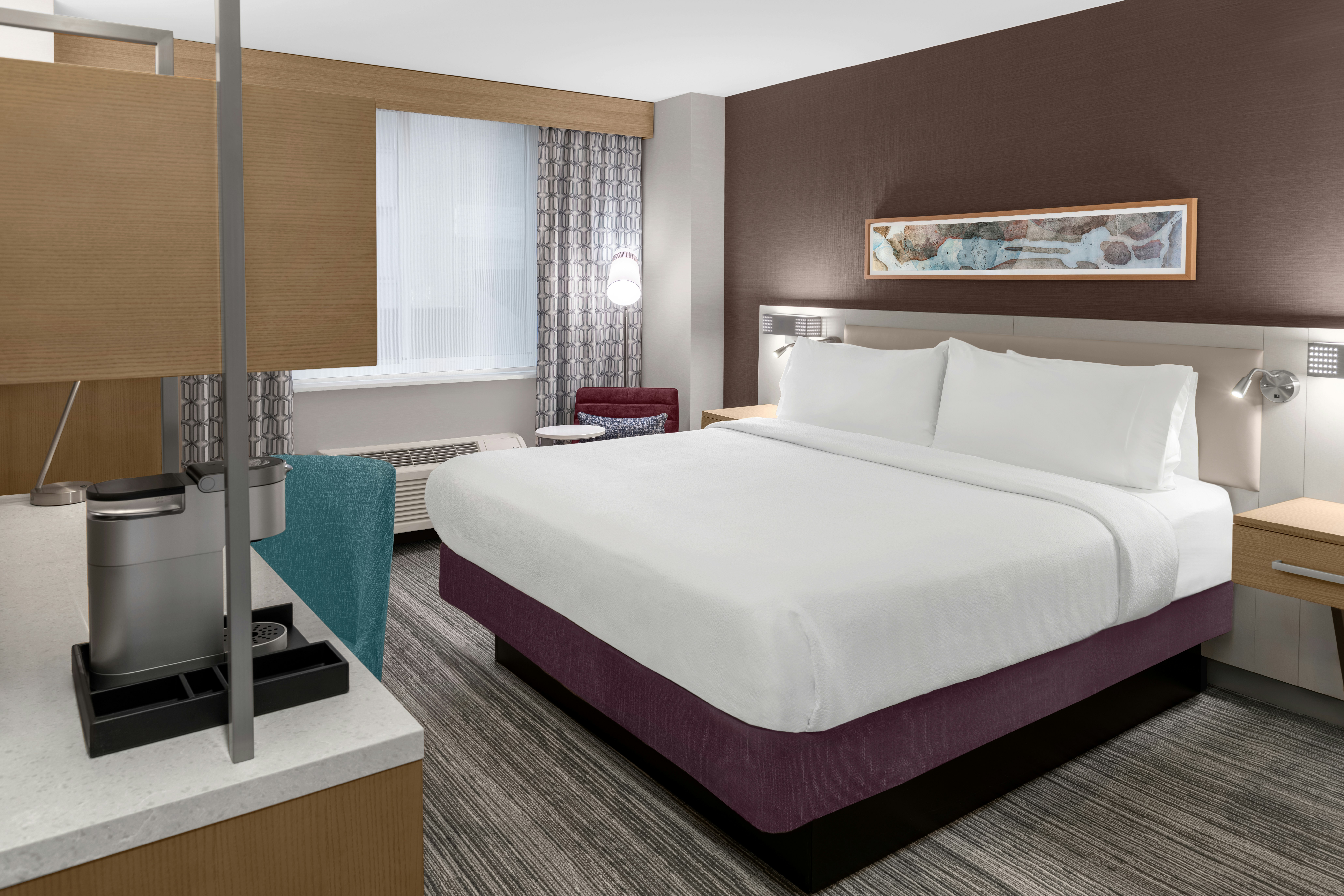 ROOM, KING BED