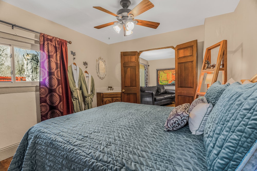 Cliff House Lodge Bed and Breakfast 26/72