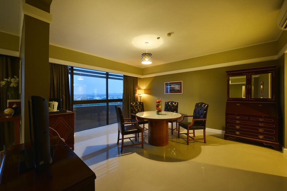 Loei Palace Hotel 63/83