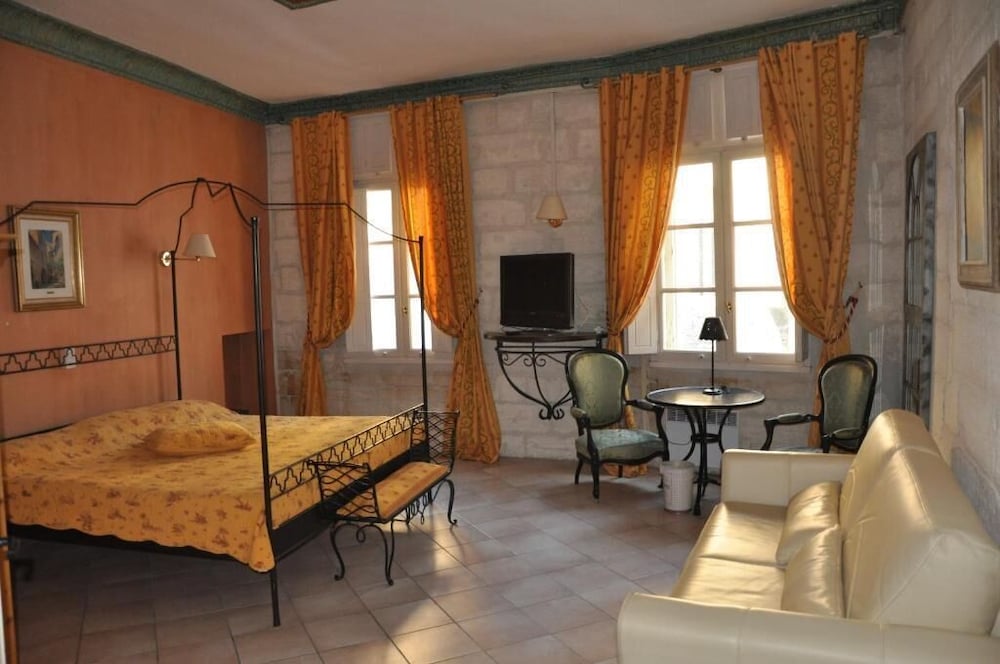 Hotel du Palais des Papes 24/35