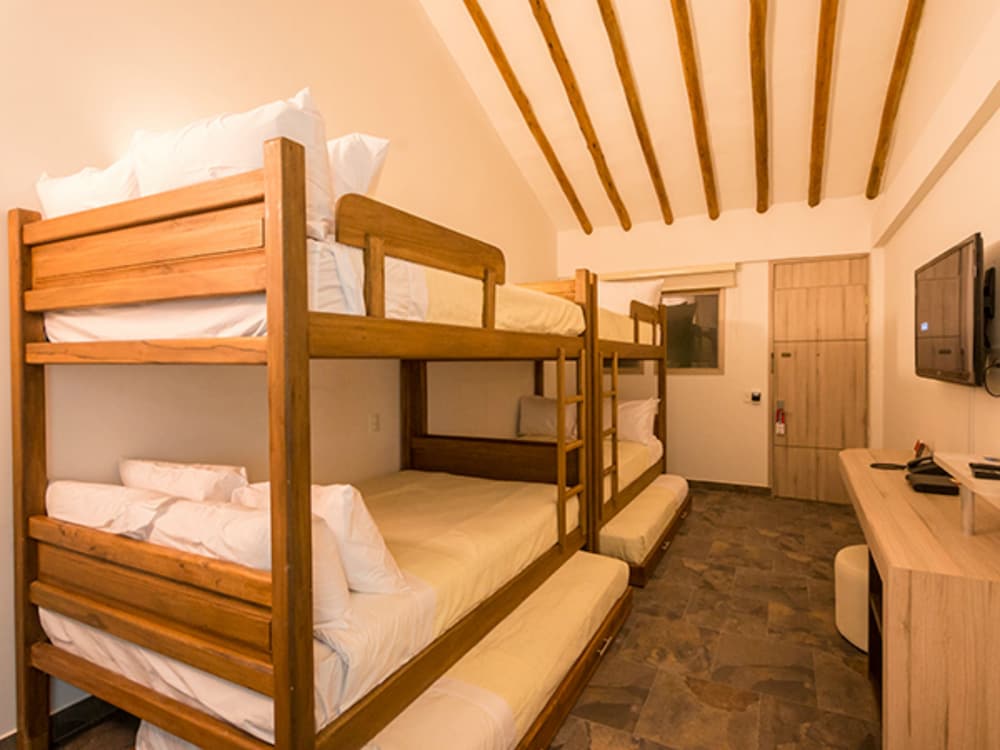 Hotel Capitan Ricaurte 36/66