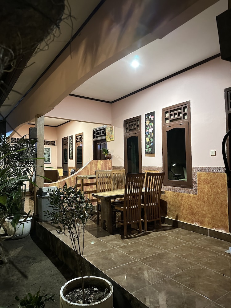 Jamess Bungalow 14/26