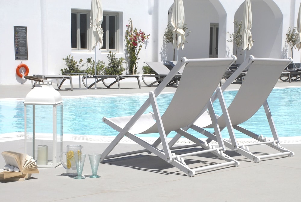 Aqua Blue Hotel 36/66