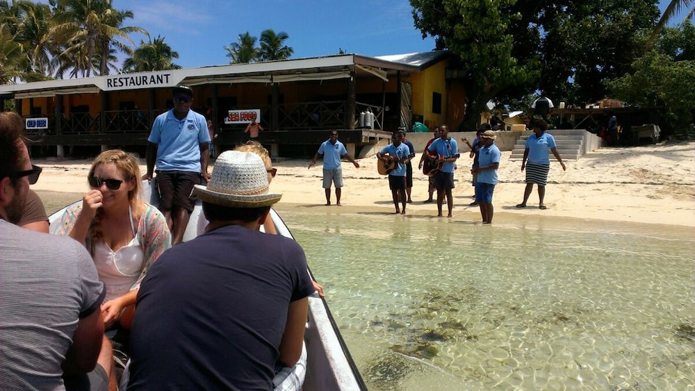 Ratu Kini Backpackers & Dive Resort 46/67