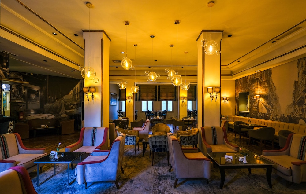 Hotel Majestic Tunis 56/64