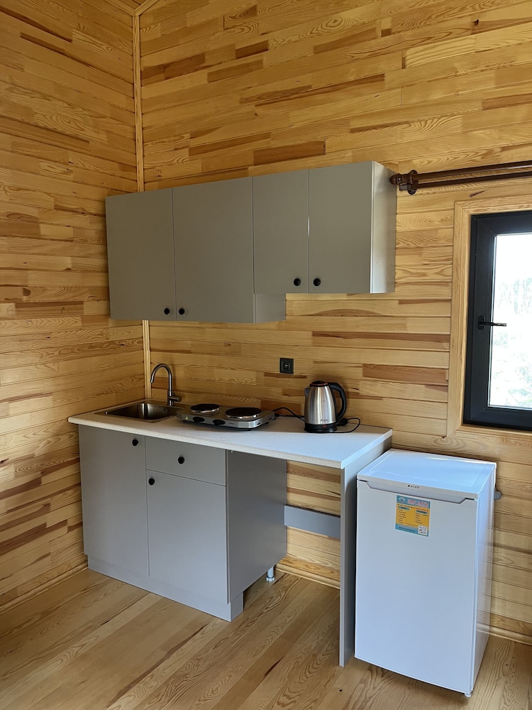 Lemon Garden Lodge 8/50