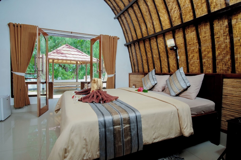 Warna Beach Hotel 9/46
