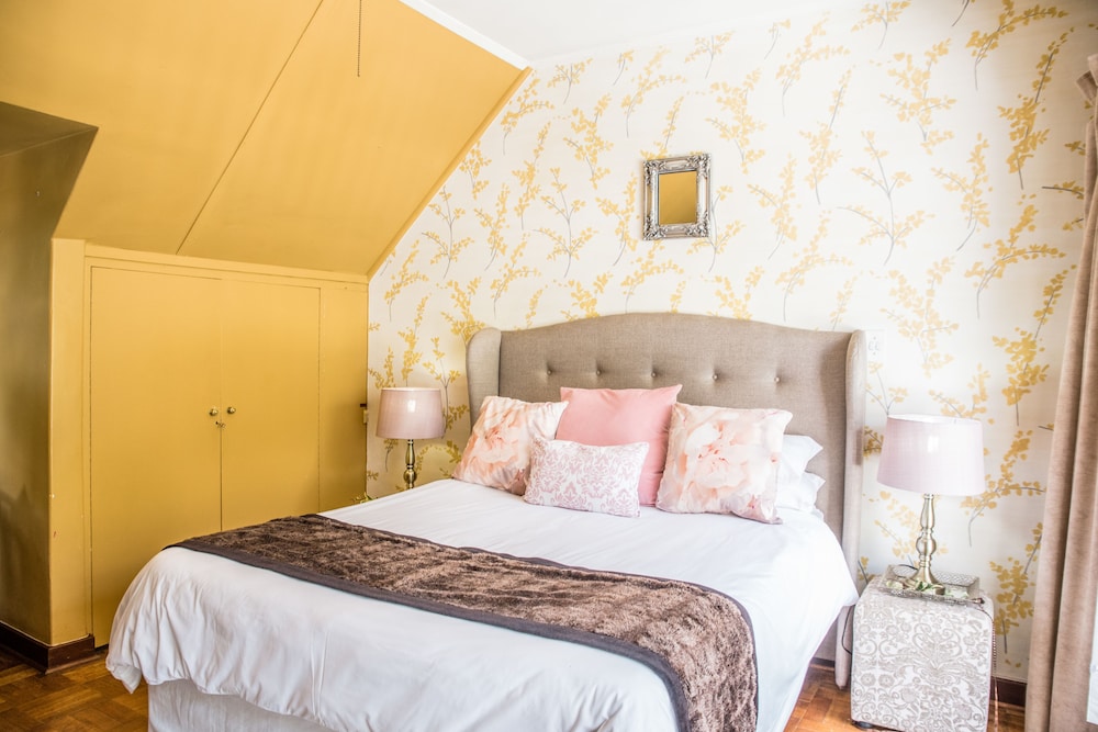 5Th Avenue Gooseberry Guest House 14/50