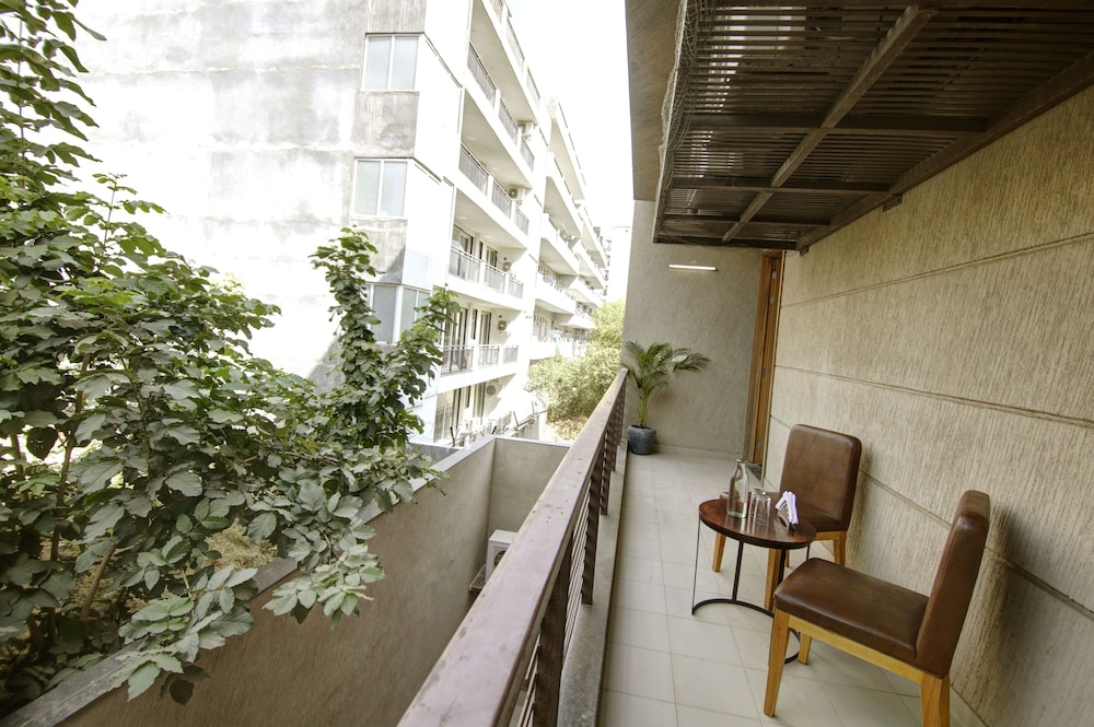 Saltstayz Corporate Suites – Golf Course Road 29/50