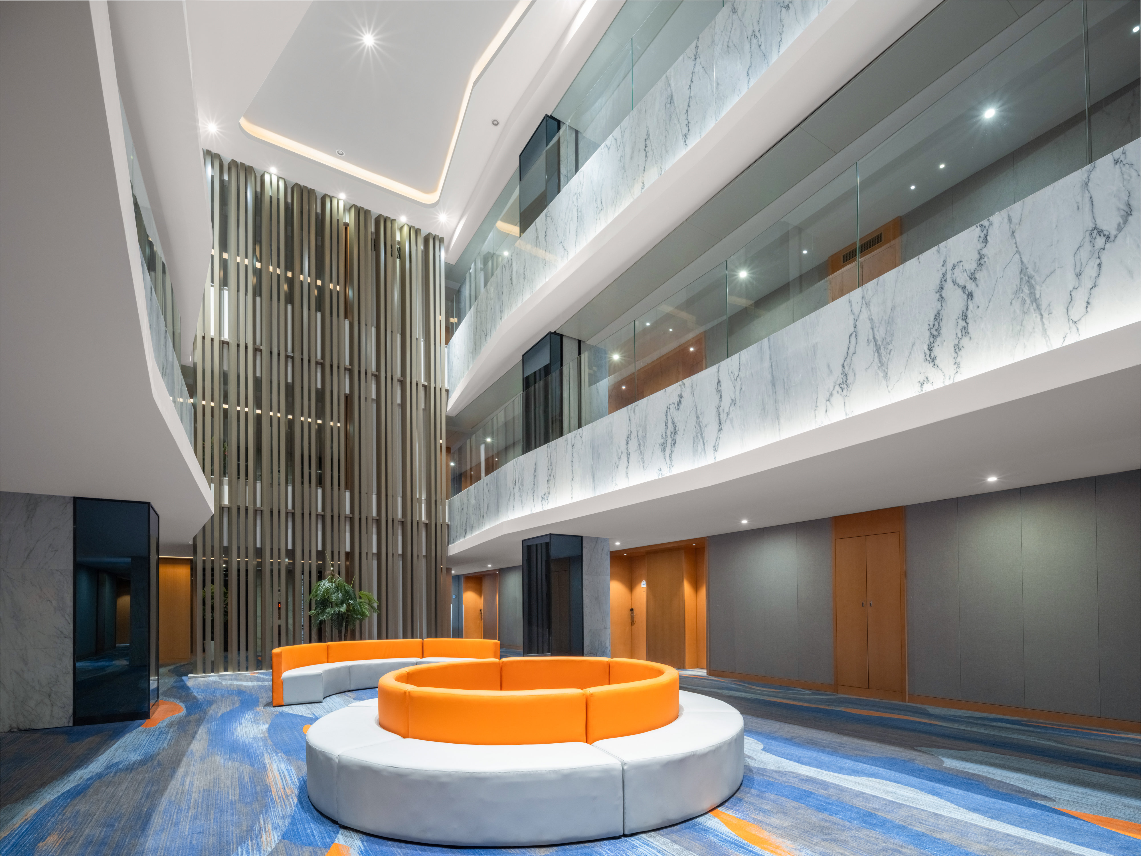 Holiday Inn Express Zhengzhou Zhengdong 48/73