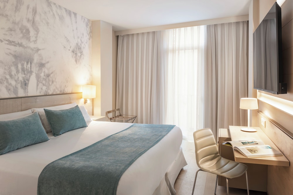 غرفة بريميوم بسريرين منفصلين، Salles Hotel Malaga Centro 2/6