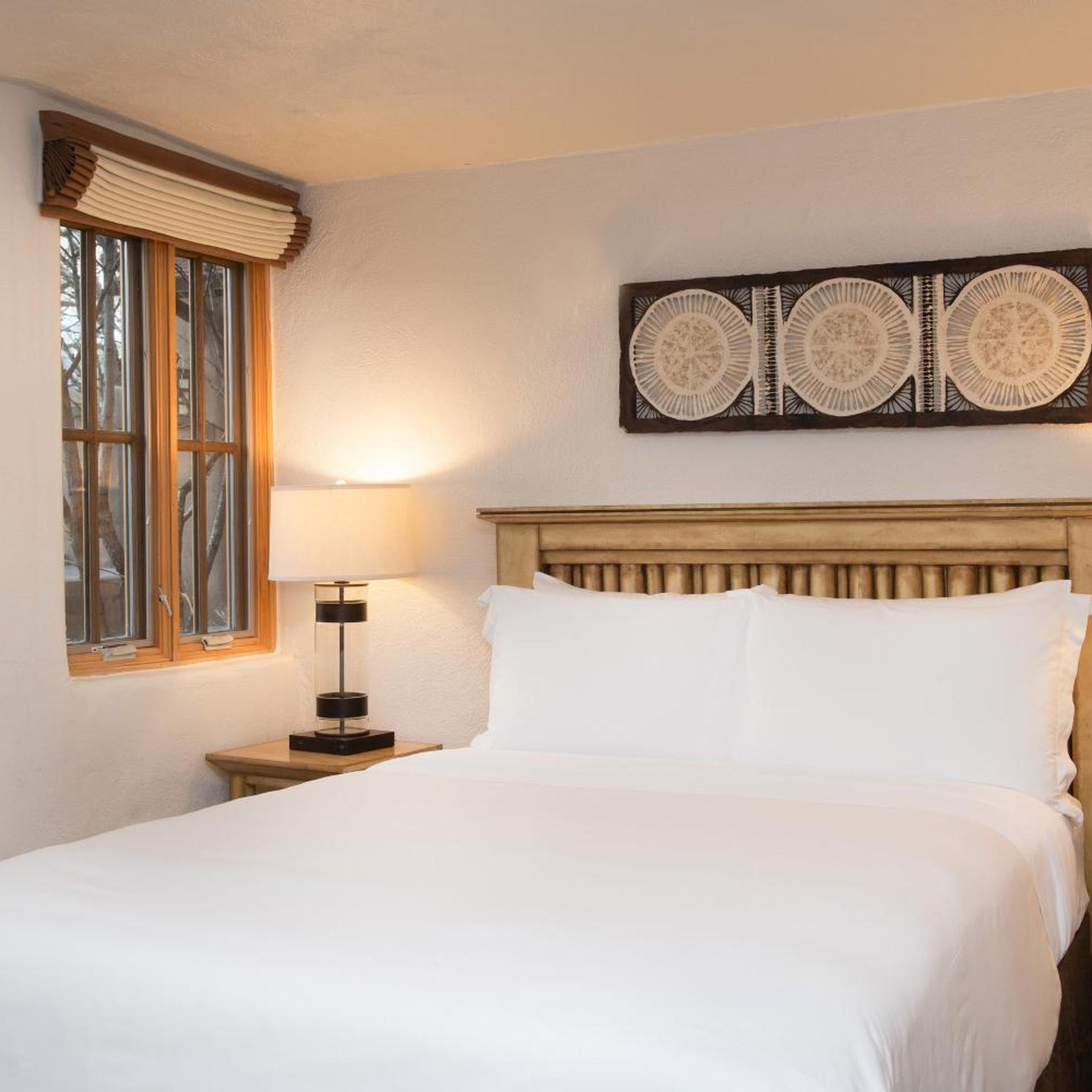 Room, King Bed, Large