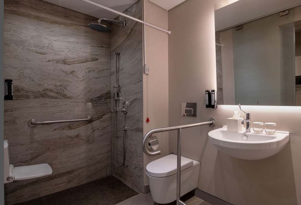 Movenpick Living Istanbul West 48/50