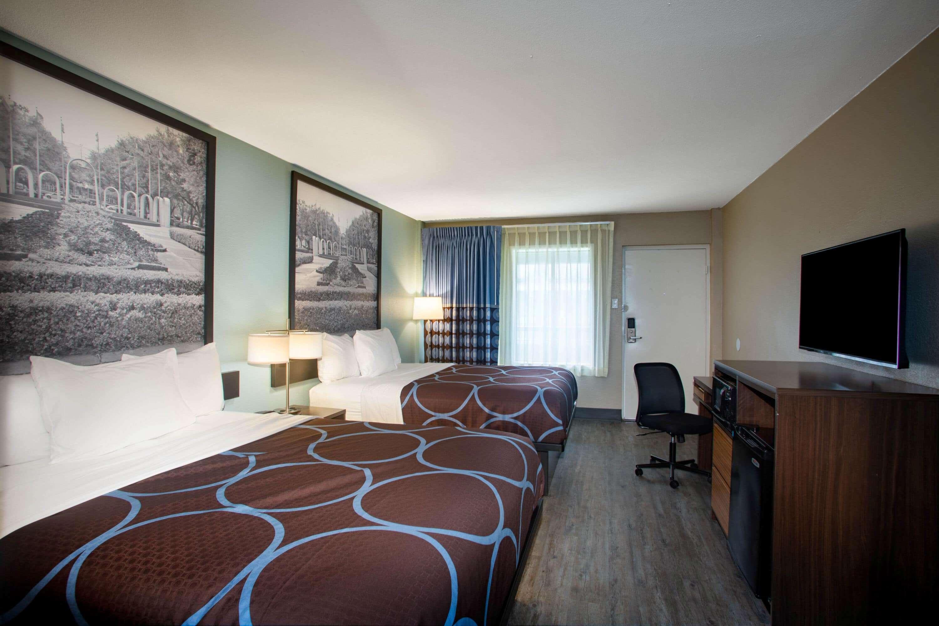 Super 8 by Wyndham Mobile I-65 16/18