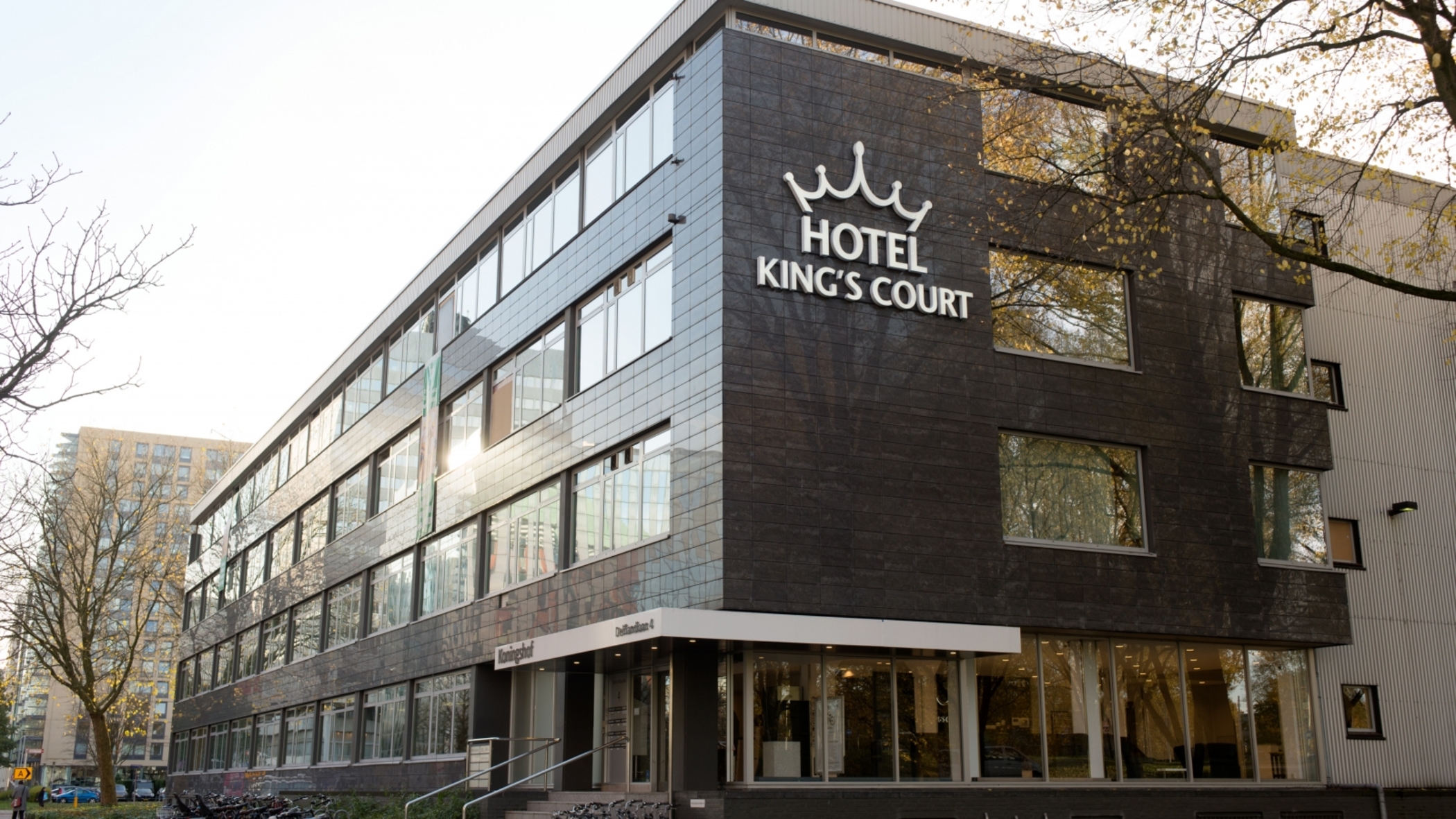 HOTEL KING'S COURT 1/19