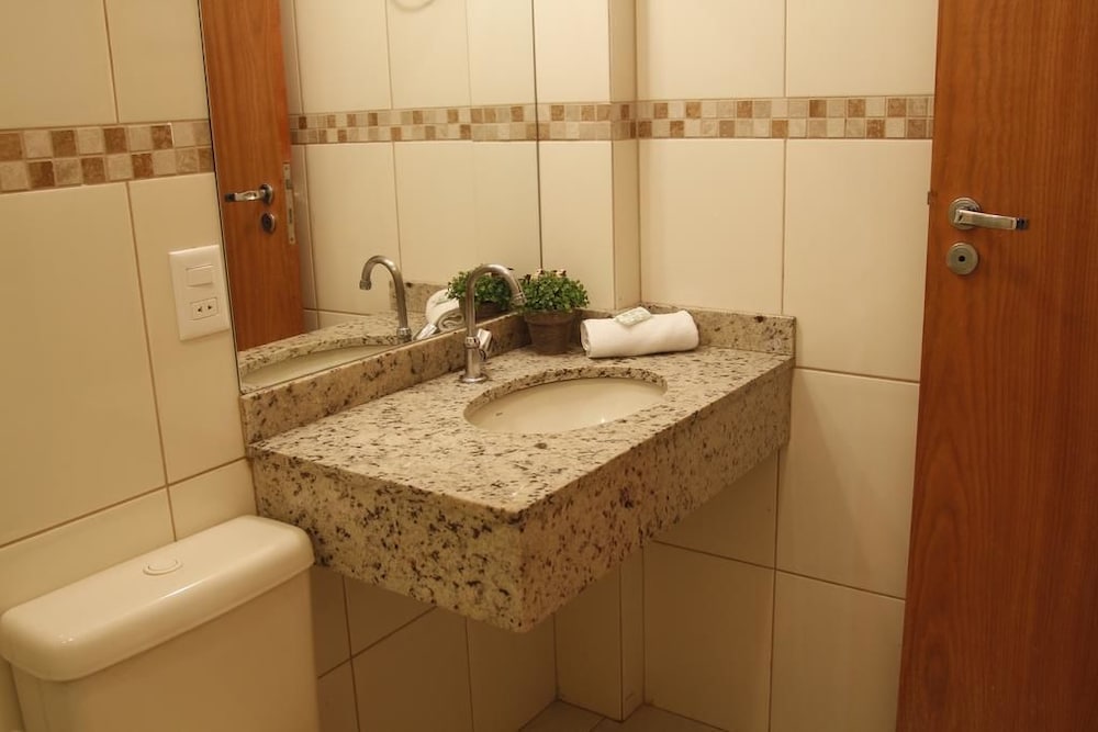 TURIS HOTEL 9/50