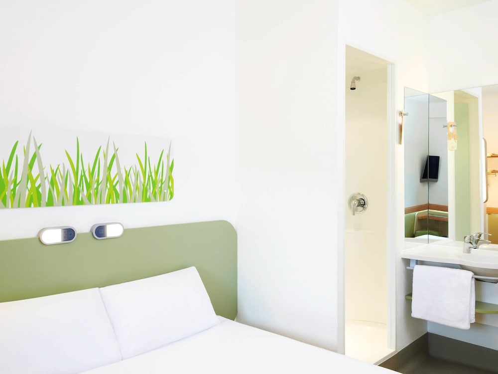 Ibis Budget Newport 24/44