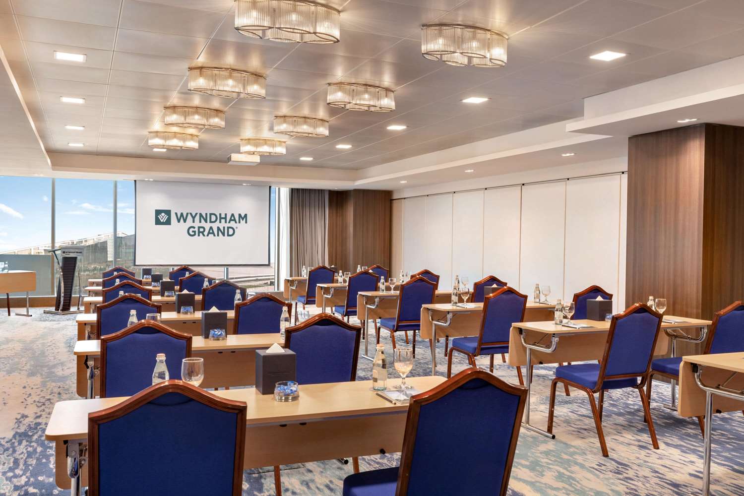 Wyndham Grand Manama 54/64