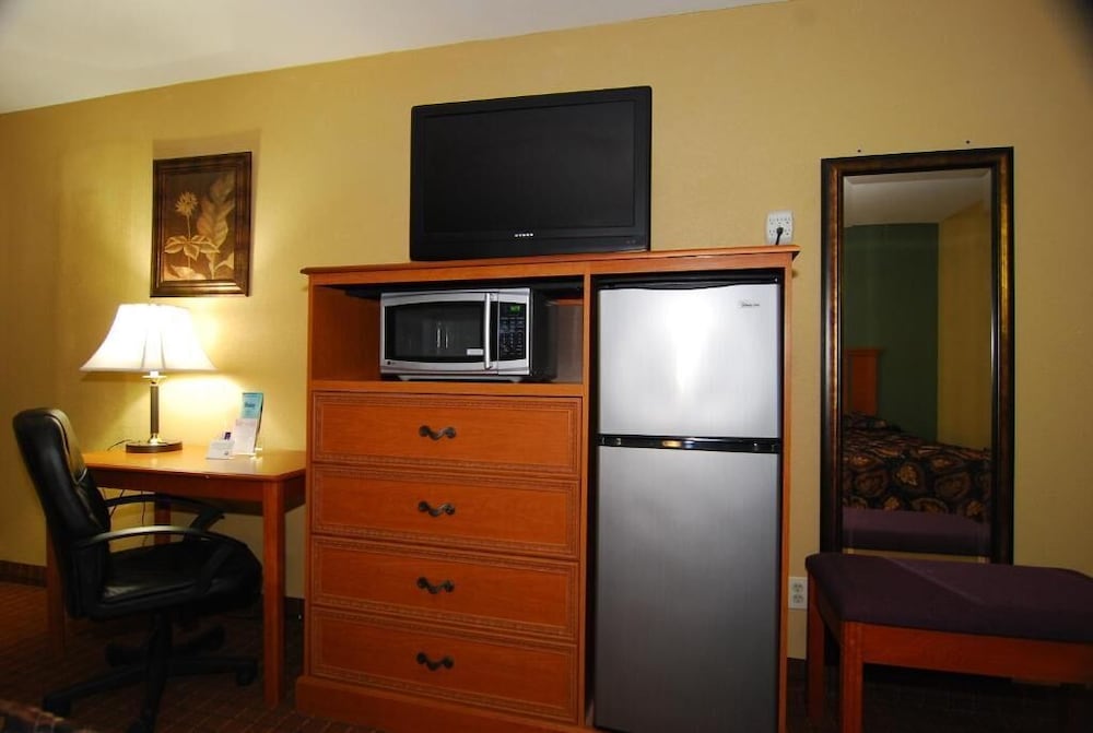 Coach Light Inn Brenham 32/37