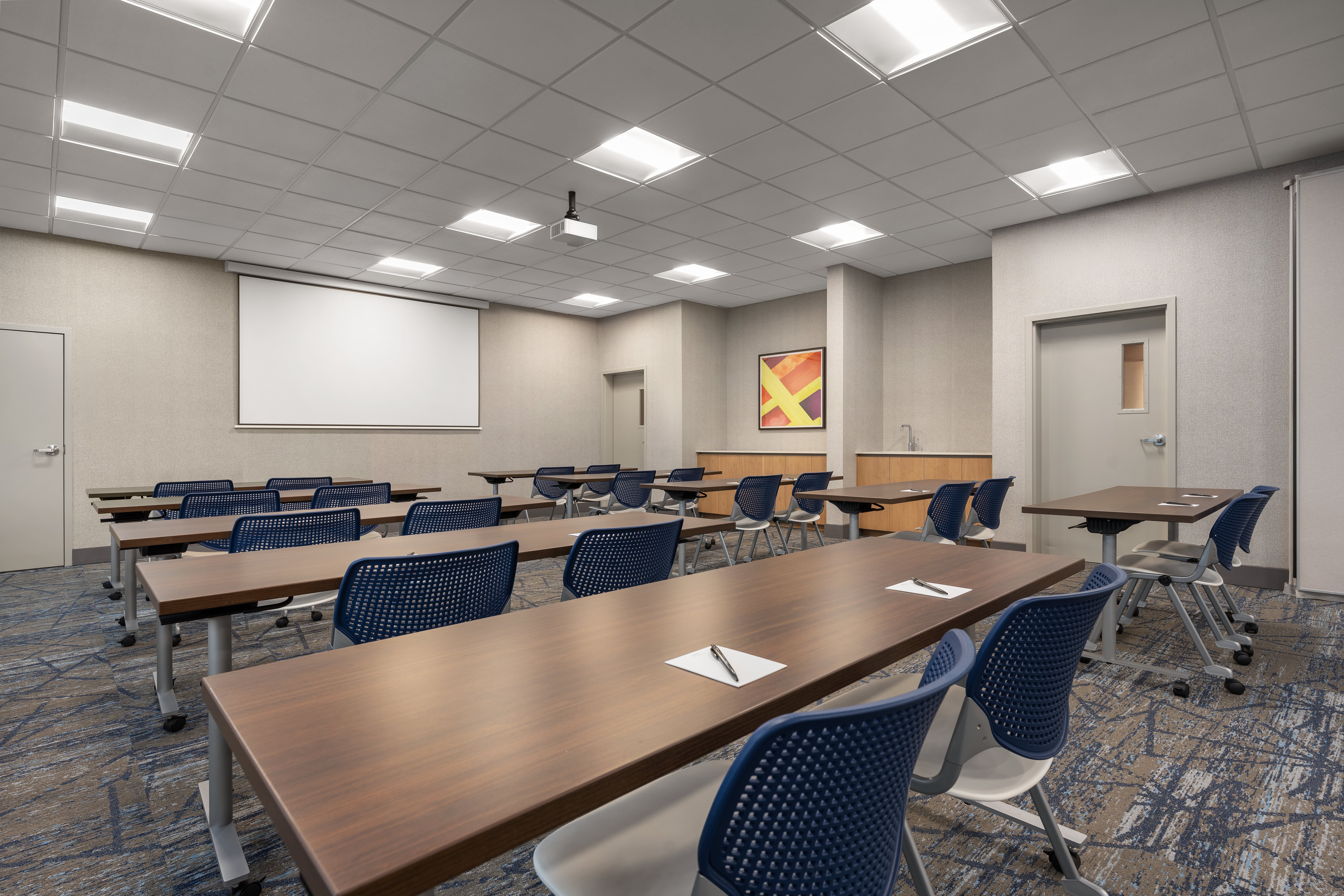 Holiday Inn Express & Suites Miami Intl Airport - 36th St 44/50