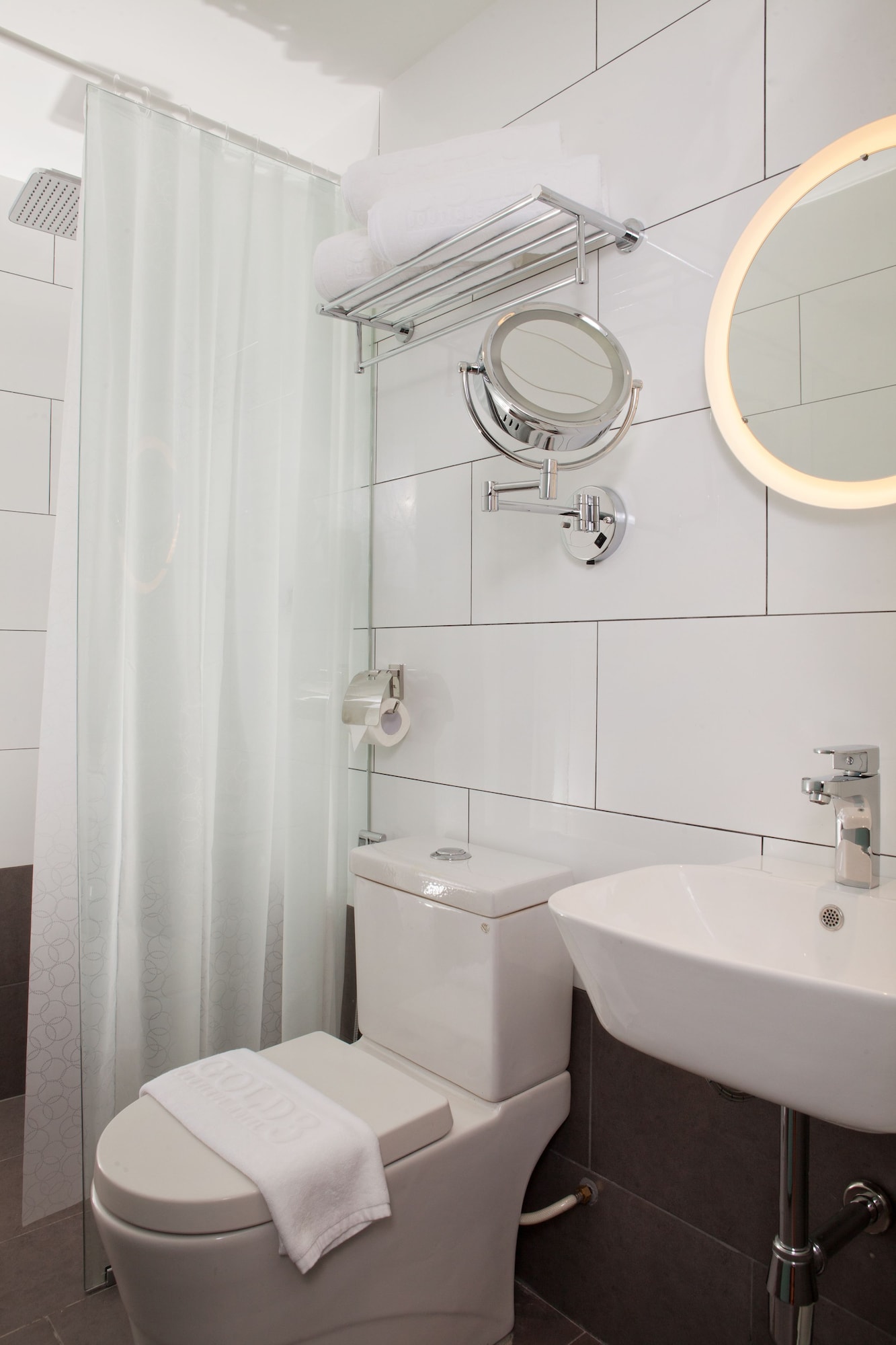 غرفة سوبيريور ثلاثية بسرير كوين وسرير فردي، Gold3 Boutique Hotel 2/2