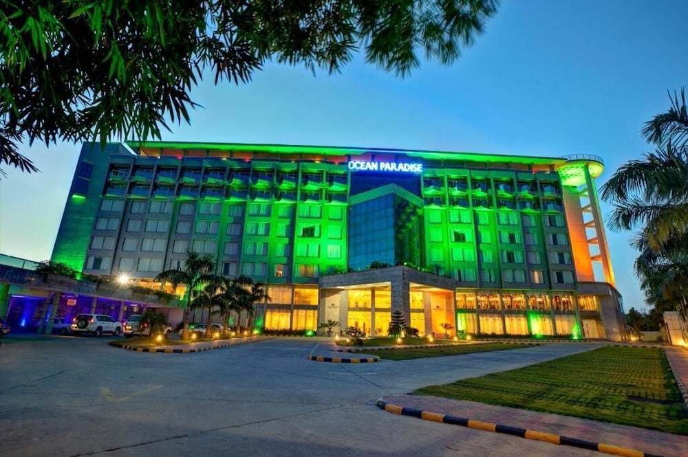 OCEAN PARADISE HOTEL AND RESORT 6/54