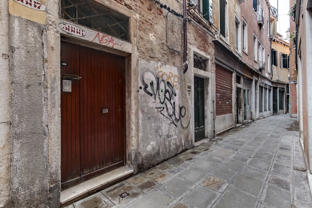 Venice Elegance 11/17
