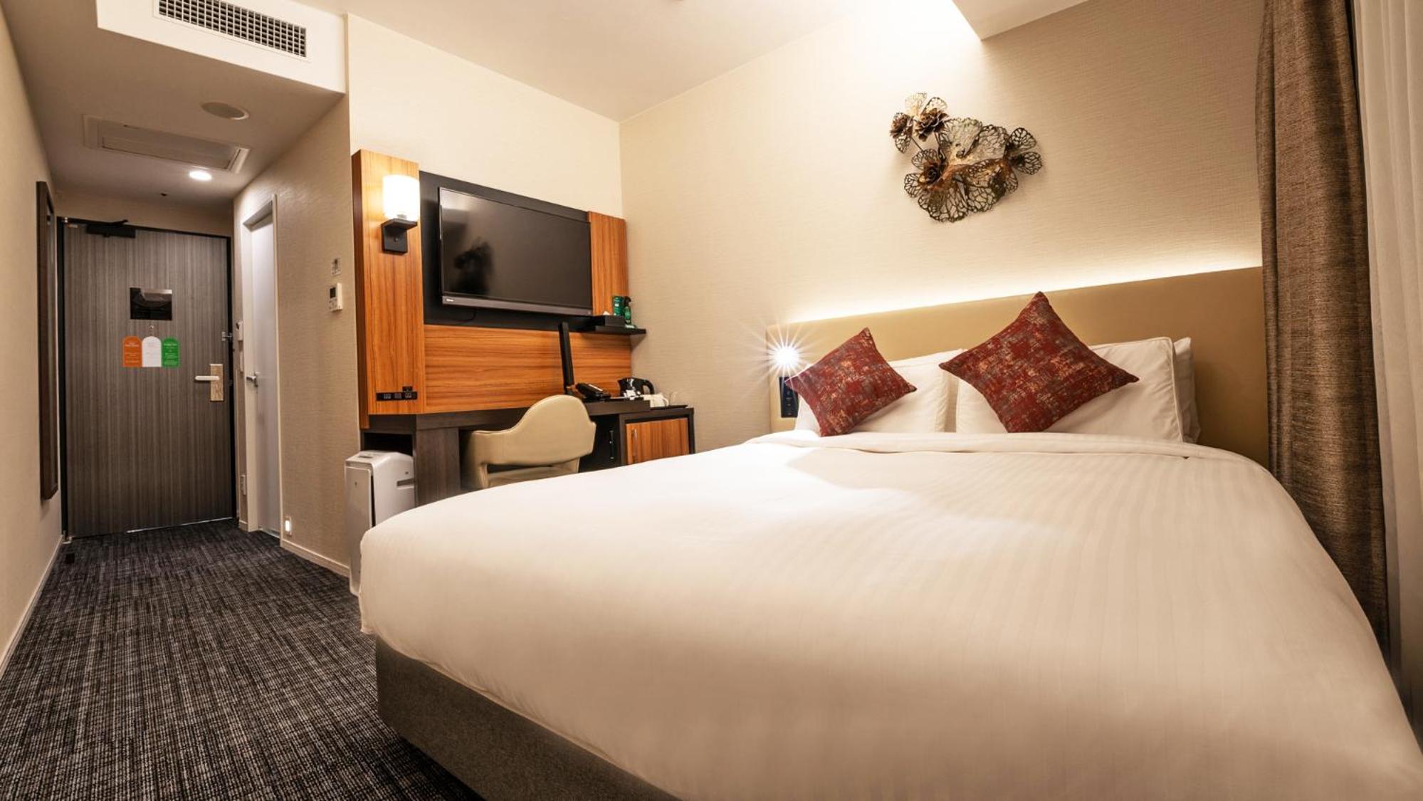 Room, Queen Bed, Premier Floor