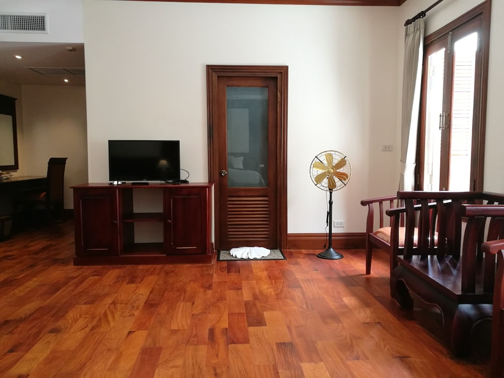 Houngvilai Hotel 29/49