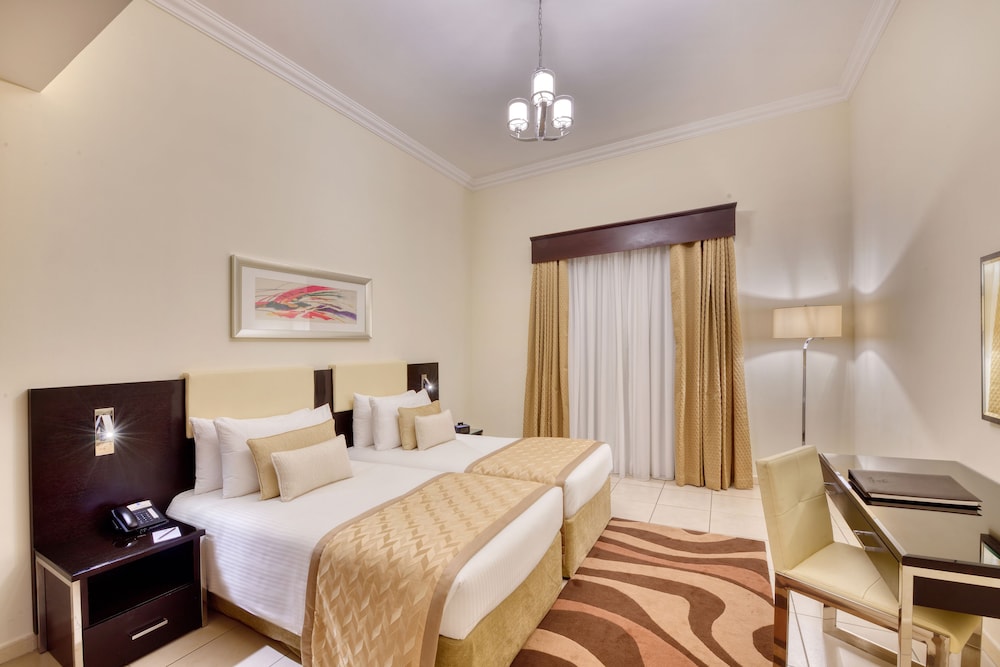 2 BEDROOMS, DELUXE, APARTMENT, CITY VIEW