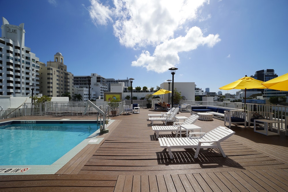 Claremont Hotel Miami Beach 27/37