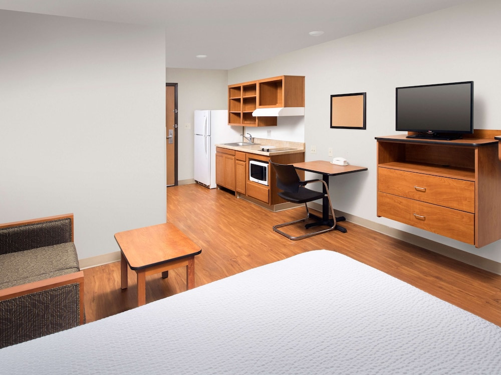 Extended Stay America Select Suites - Jacksonville - North 18/42